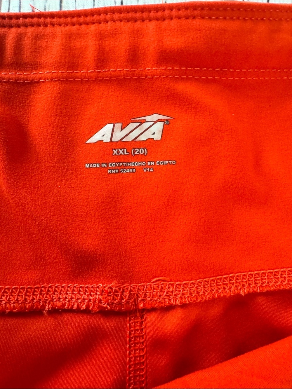 Avia XXL 20 Soleil Red Fashion Capri Leggings High Rise Side Pockets NWT - Picture 3 of 5